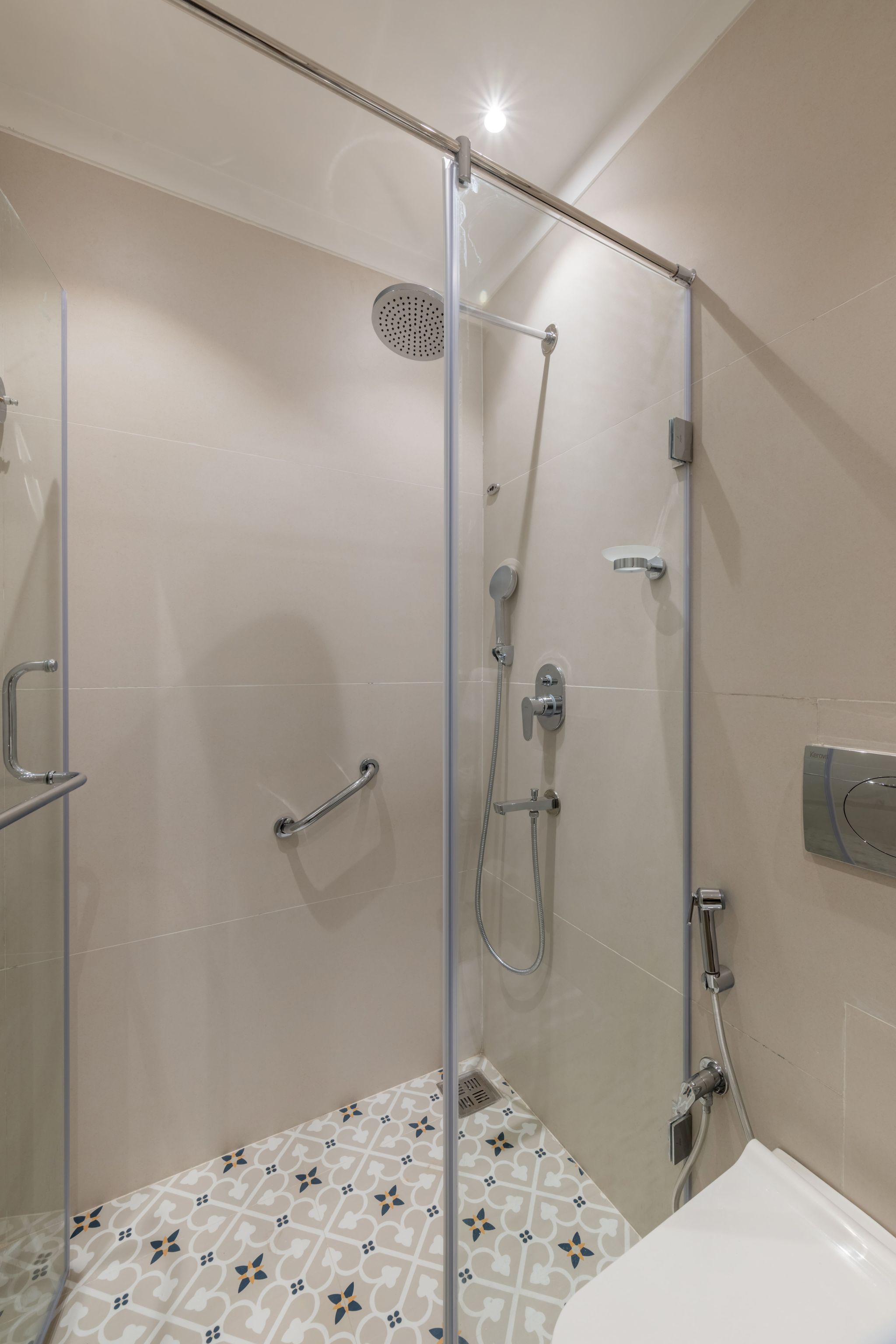 juSTa Kashi Parampara, Varanasi						 Deluxe Room 11