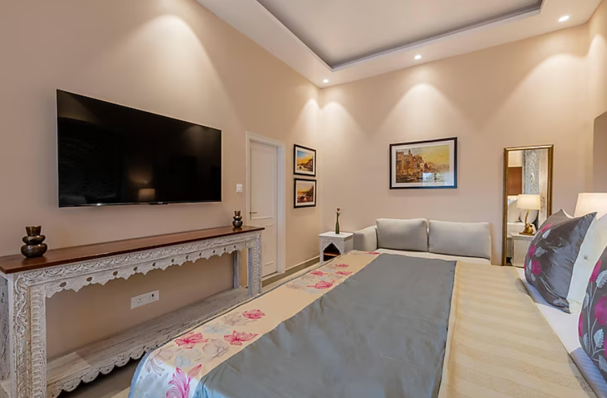 juSTa Kashi Parampara, Varanasi						 Premium Room 5