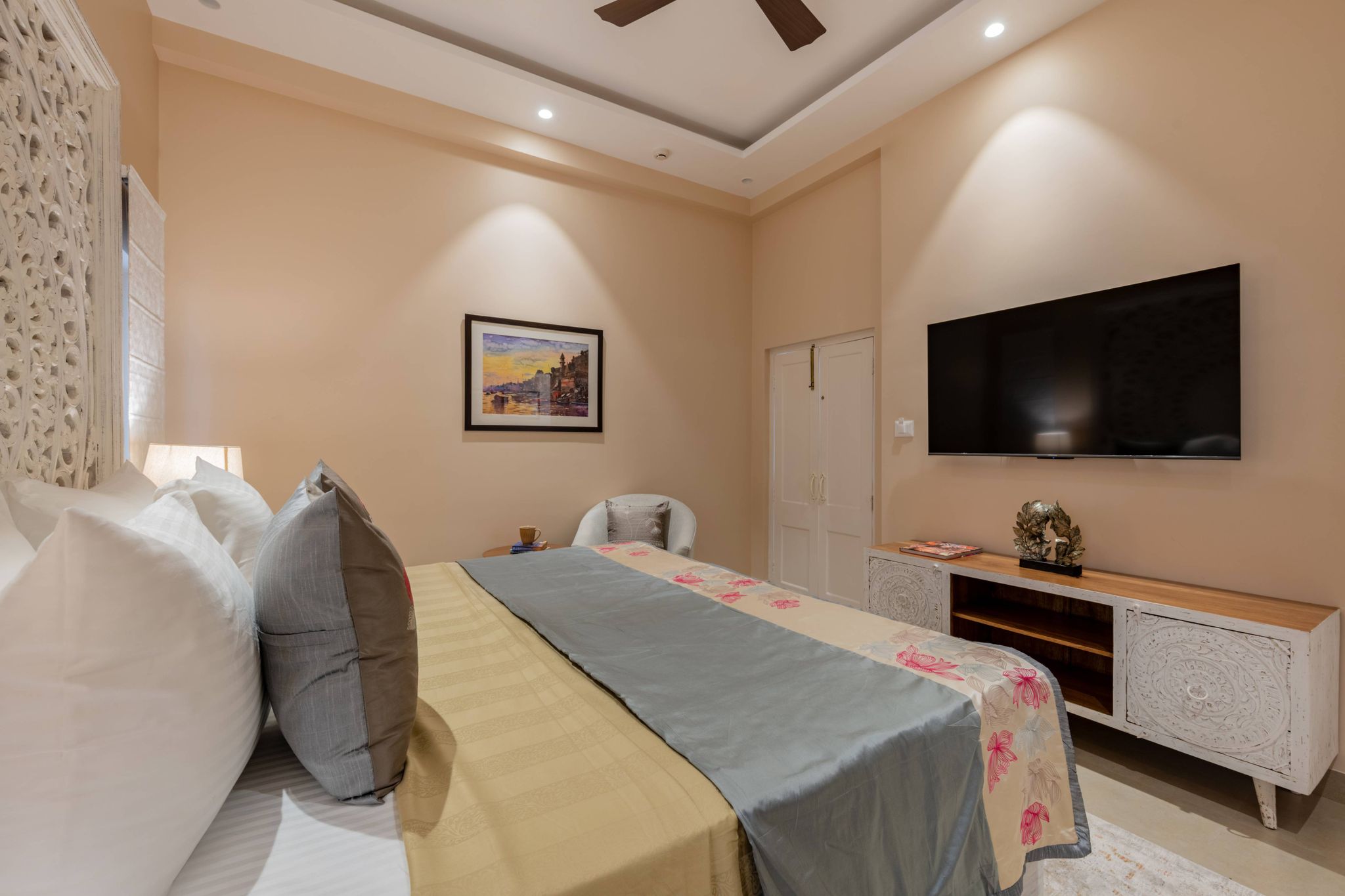 juSTa Kashi Parampara, Varanasi						 Premium Room 91