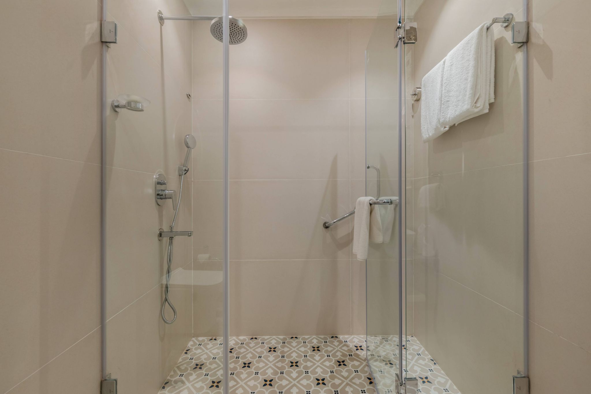 juSTa Kashi Parampara, Varanasi						 Premium Room 119