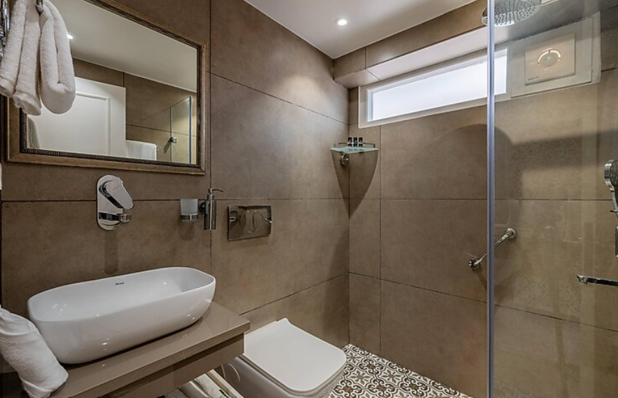 juSTa Kashi Parampara, Varanasi						 Premium Room 9