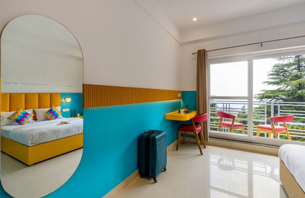  goSTOPS Mcleodganj Mall Road  Deluxe Private Room With Balcony and Ensuite Bathroom 5
