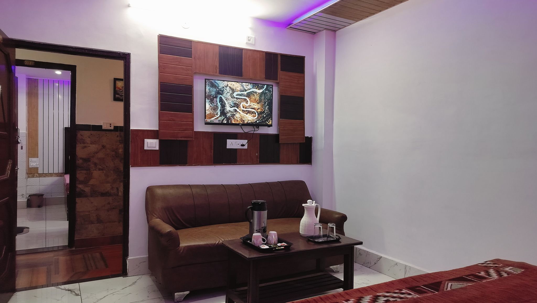 Pink White Guest House Semi Deluxe Room 13