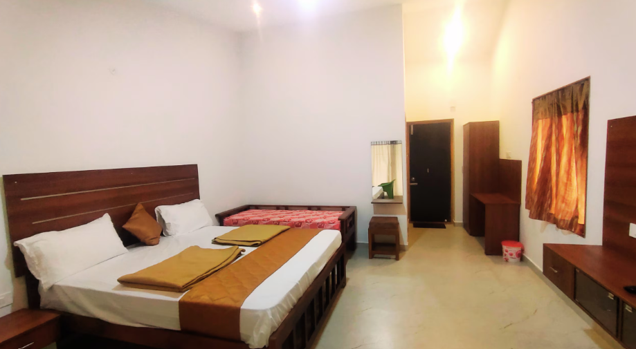 Deluxe Double Bed Room