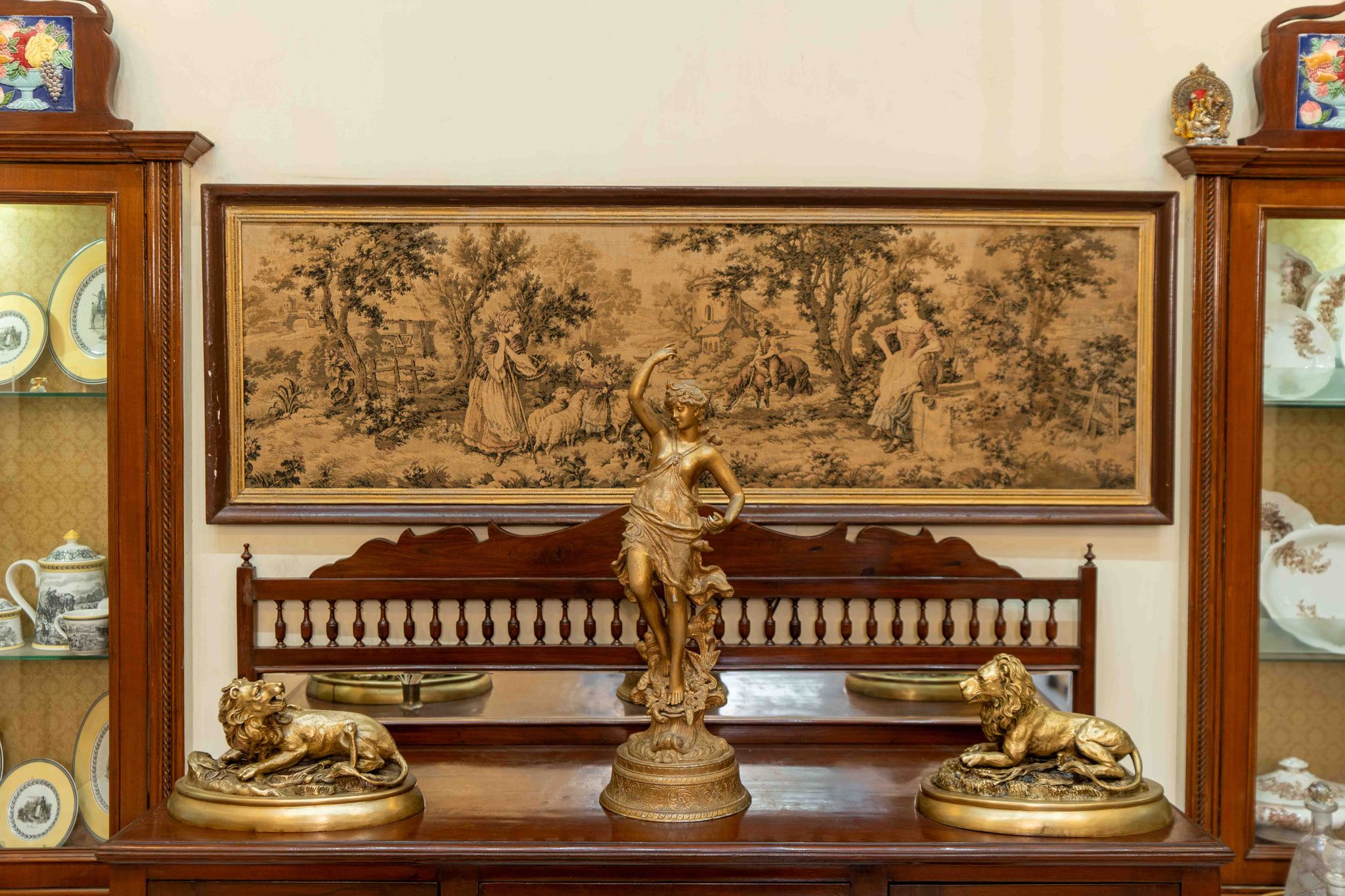 Dera Jaipur - Luxury Heritage Stays in Bani Park, Jaipur