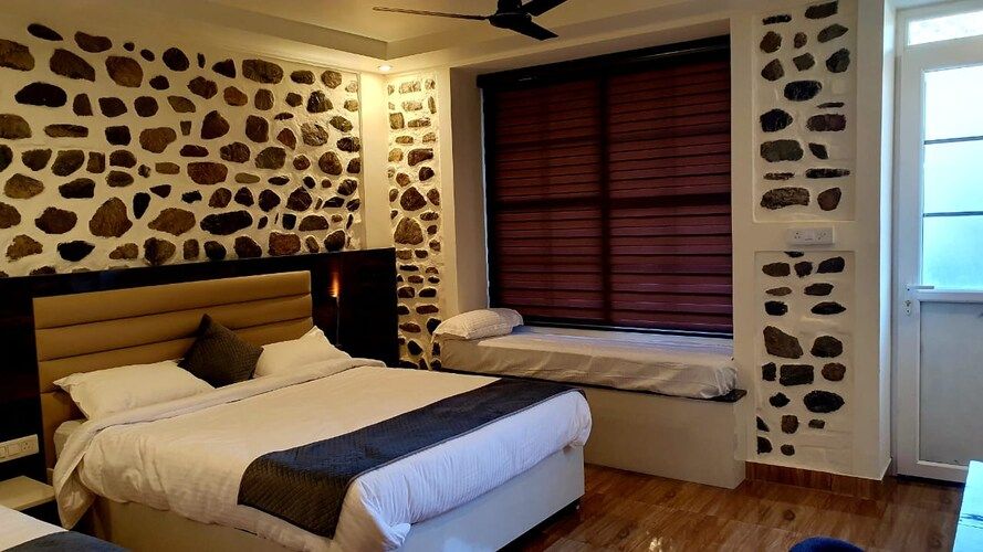 LUXURY COTTAGE