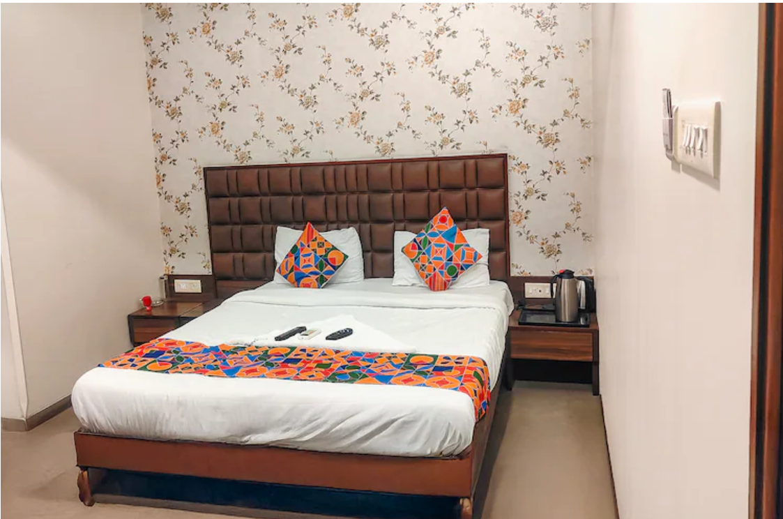 Hotel Landmark Residency Deluxe Room 3