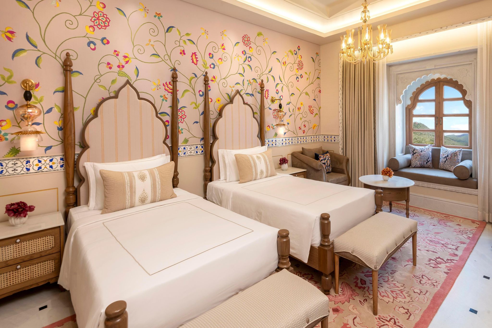 Luxury Suite King Bed