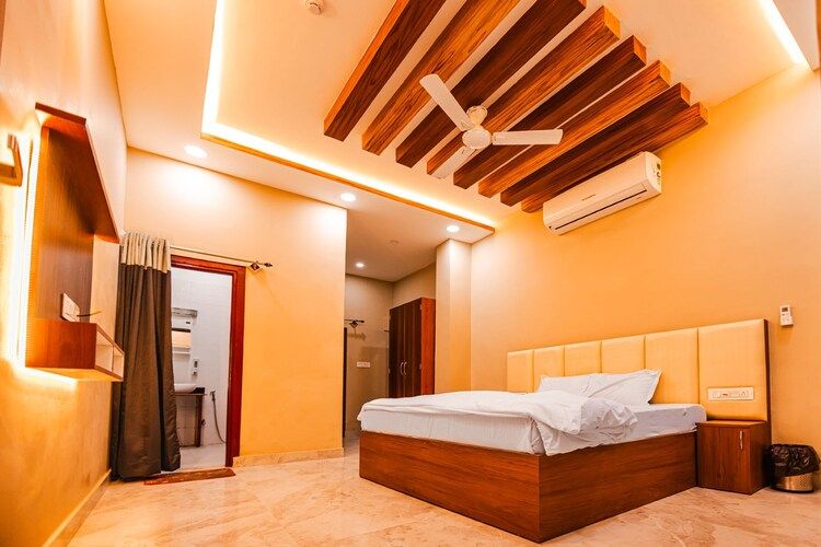 Deluxe Room with Garden View