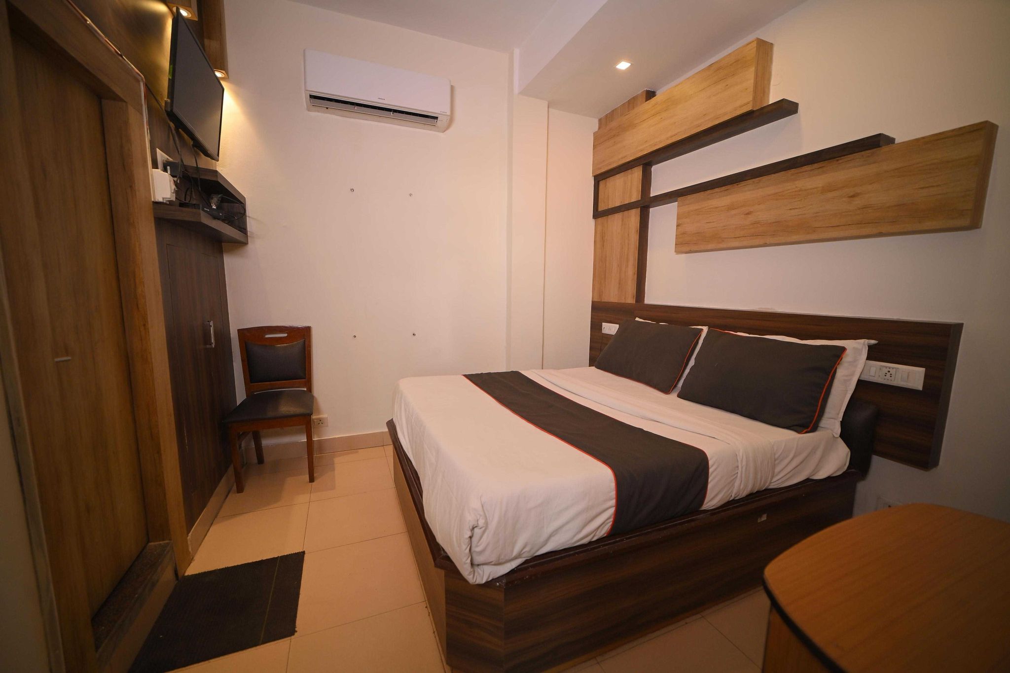 Collection O Aluva Kinfra Hi-Tech Park CLASSIC 5