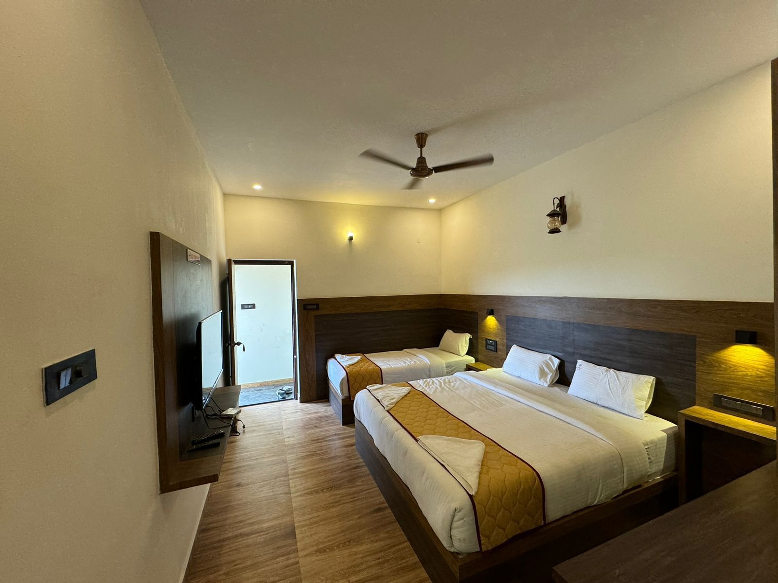 Suite Room Garden View