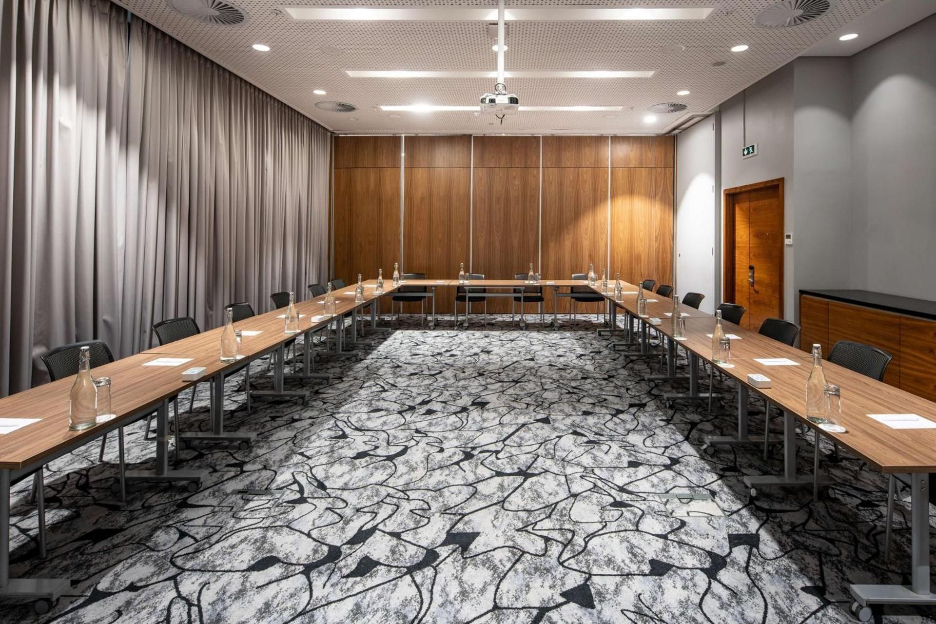 meeting room / ballrooms
