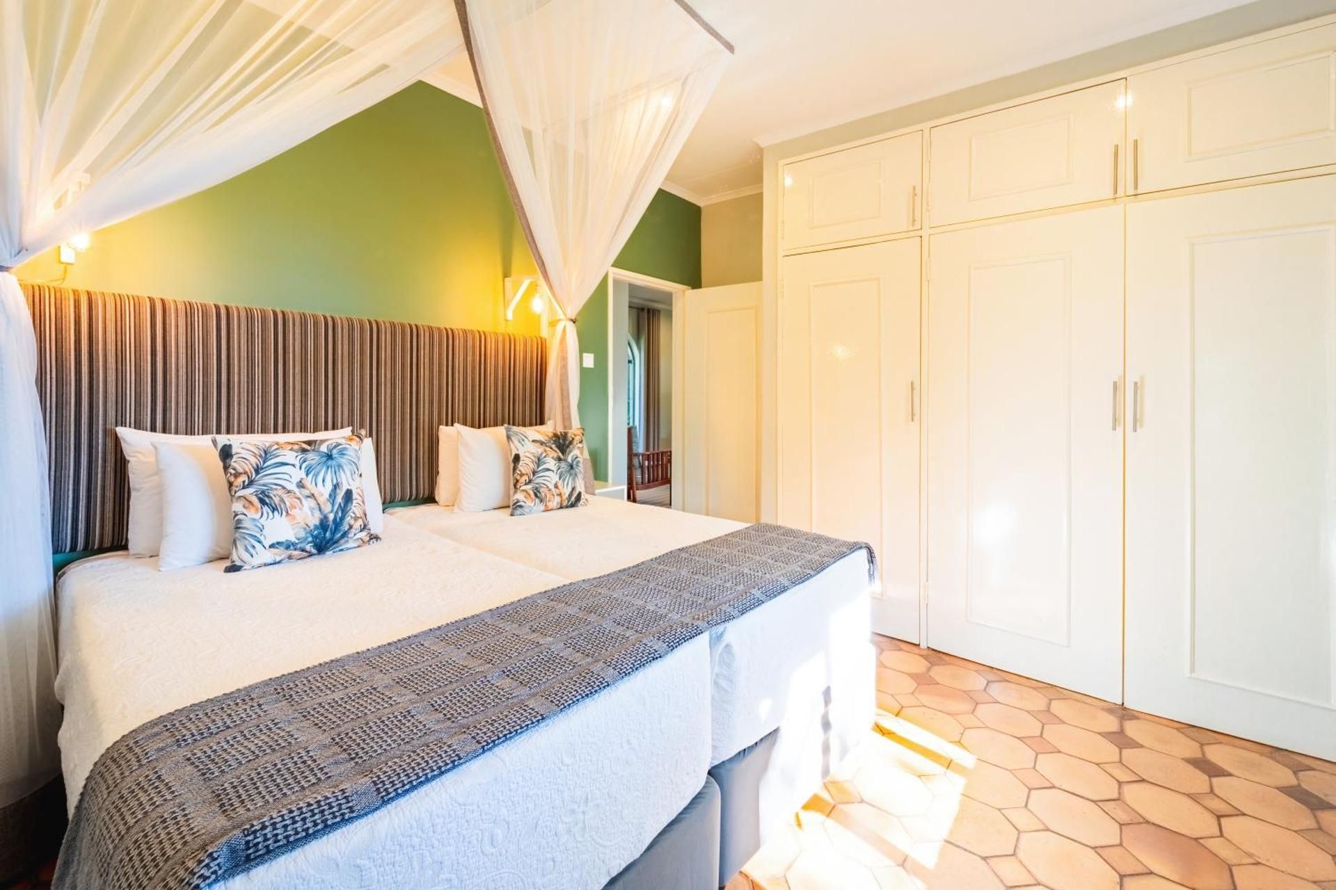 Zimbara Two-Bedroom Apartment