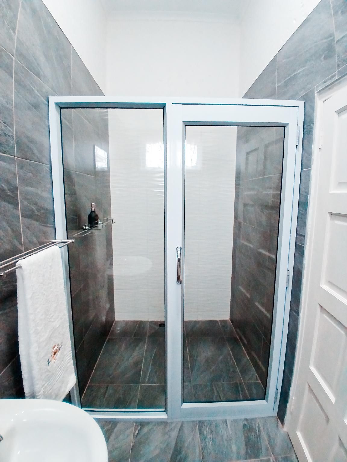 The Baroness  Deluxe Queen Bed 3