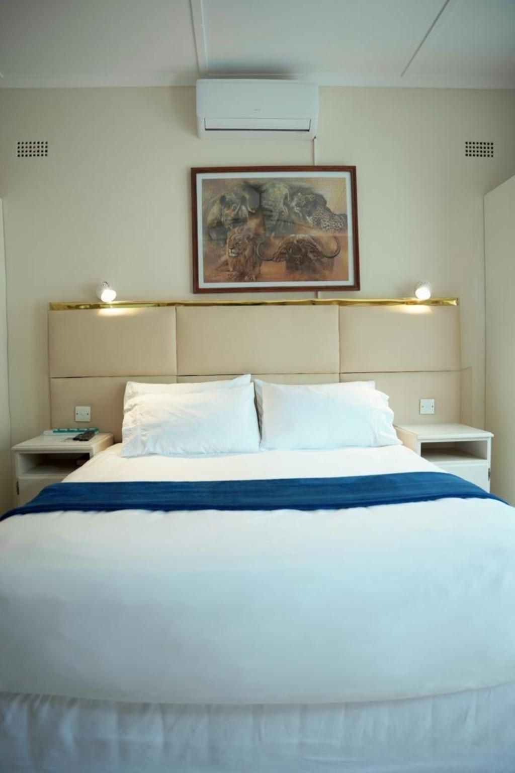 Villa Thabiso Standard Room with Bathtub 3