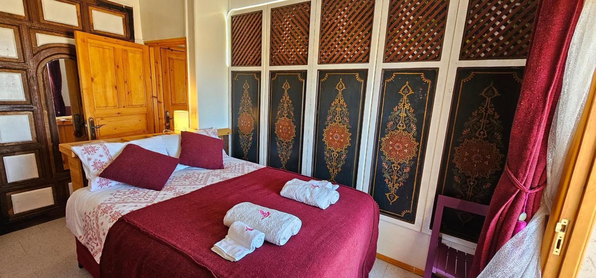 Golden Baibah Double Room with Private Bathroom
