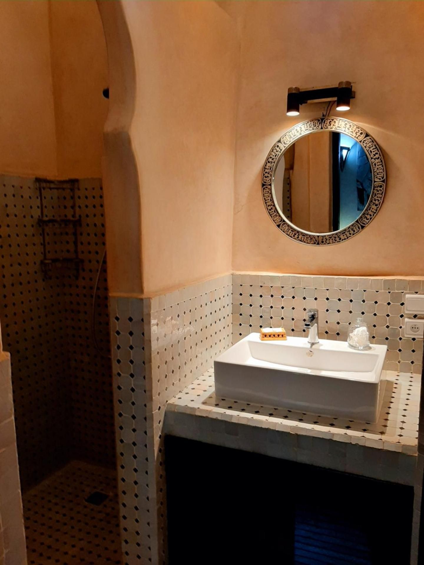 Superior King Suite