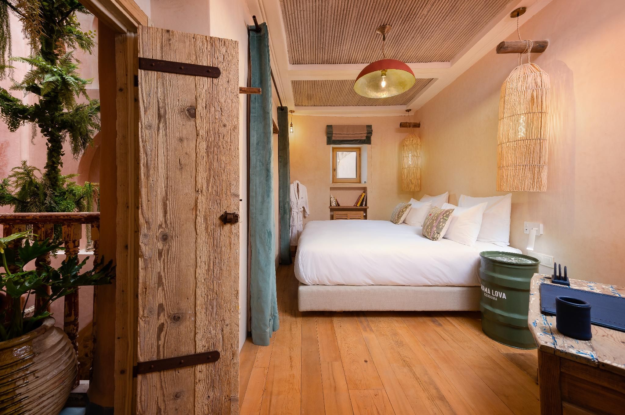 Superior 2 Bedroom
