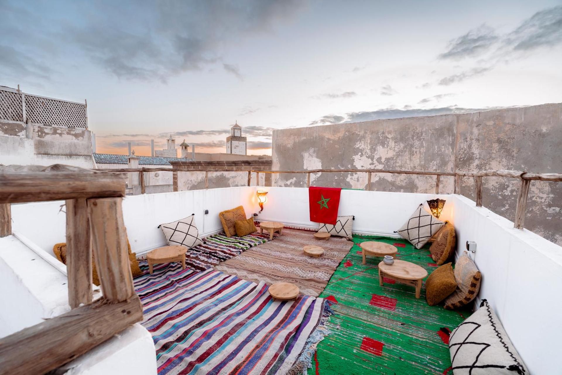 Giraffe Hostel-Sea view Rooftop