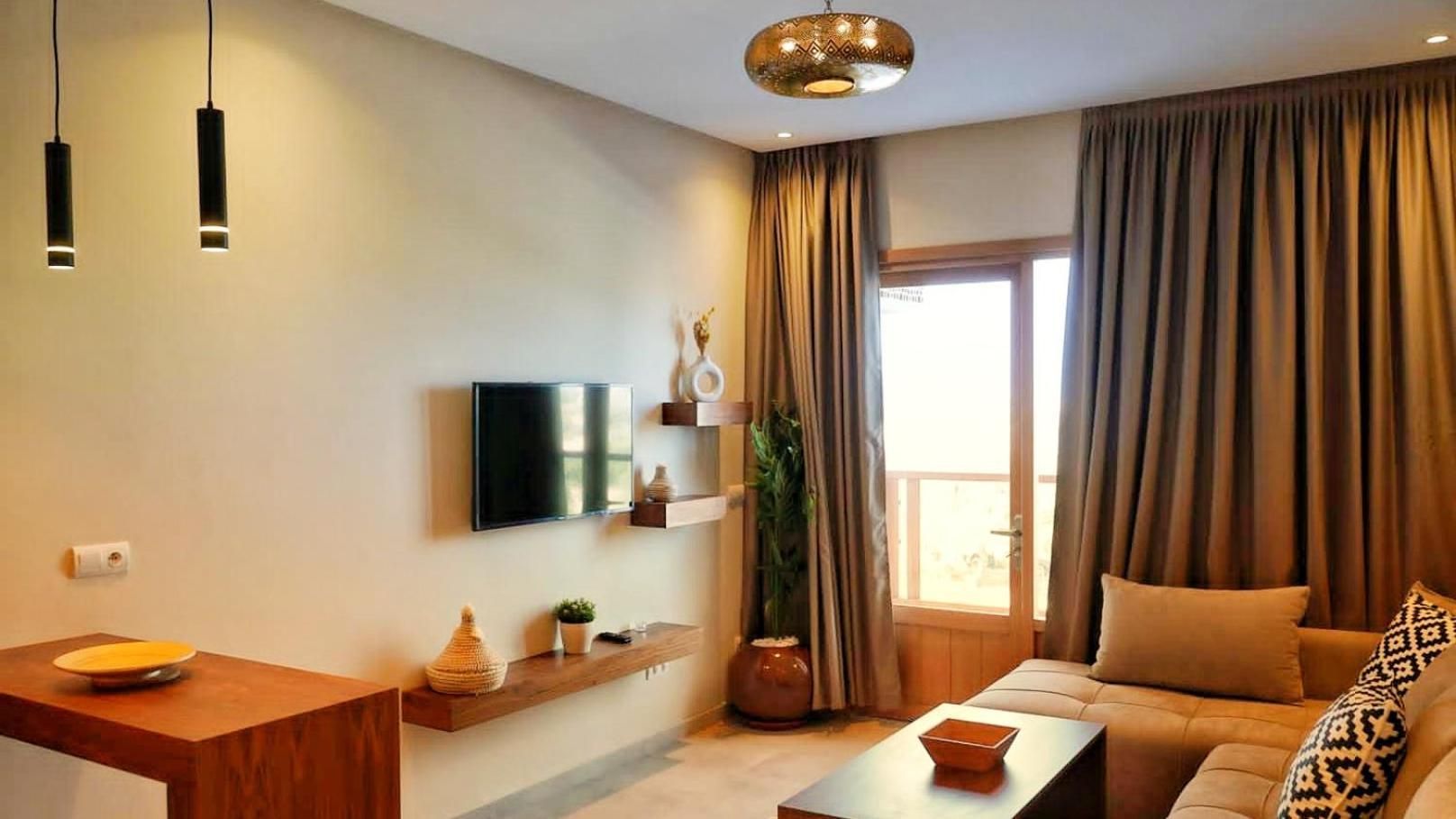 One-Bedroom Apartment - Sea Side