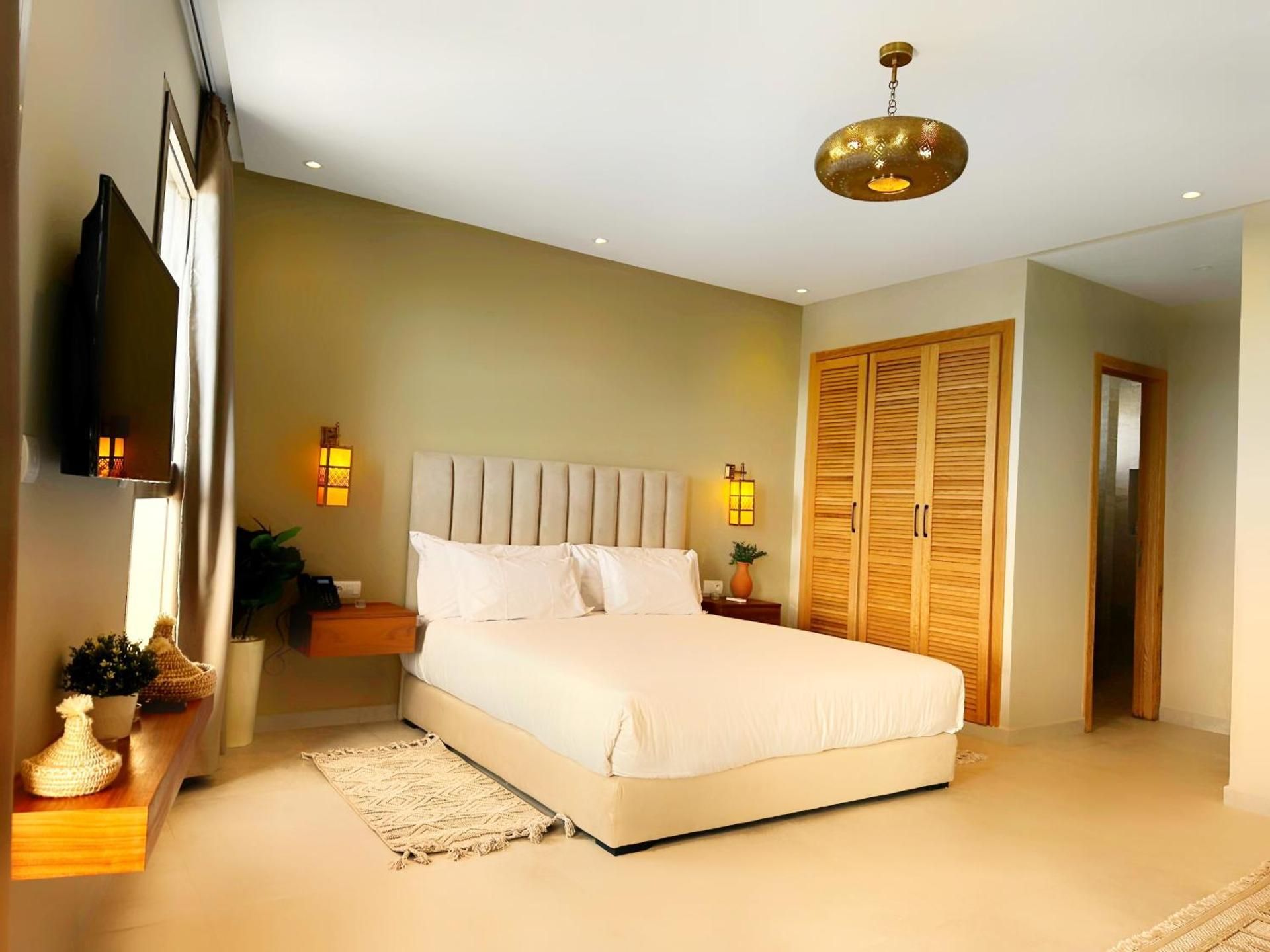 One-Bedroom Apartment - Sea Side
