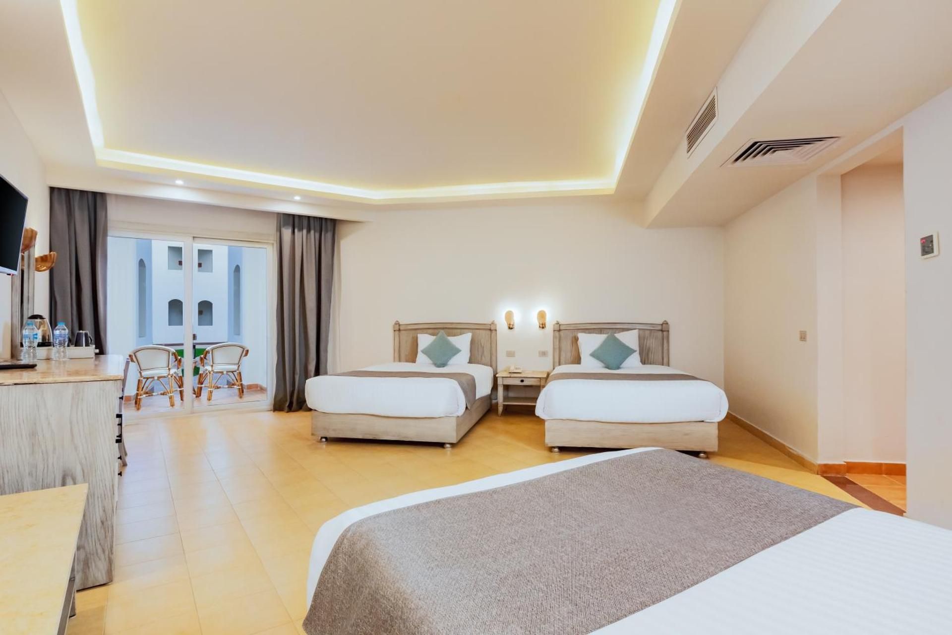 Mega Room