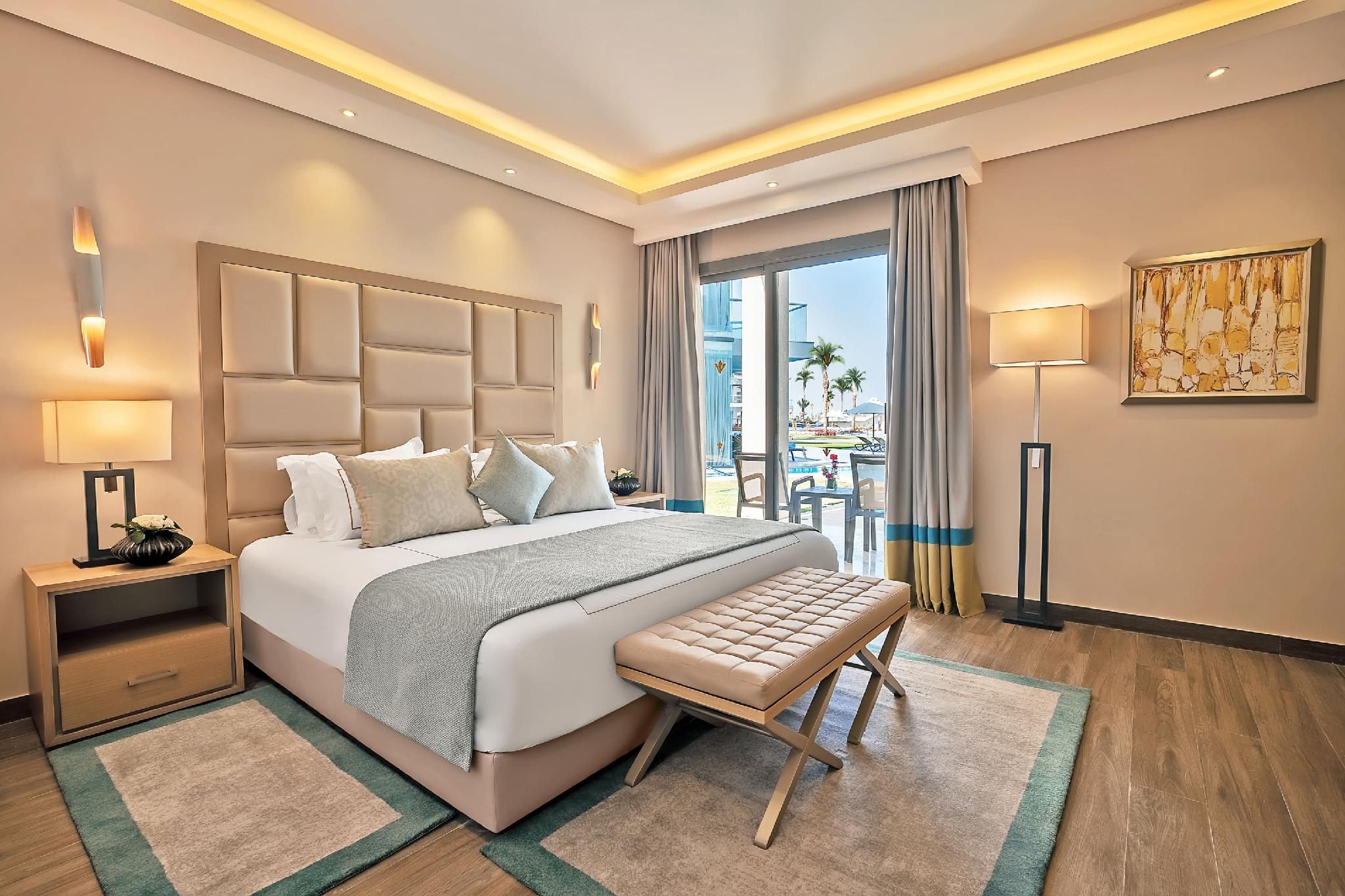 Lagoon Swim-up Suite