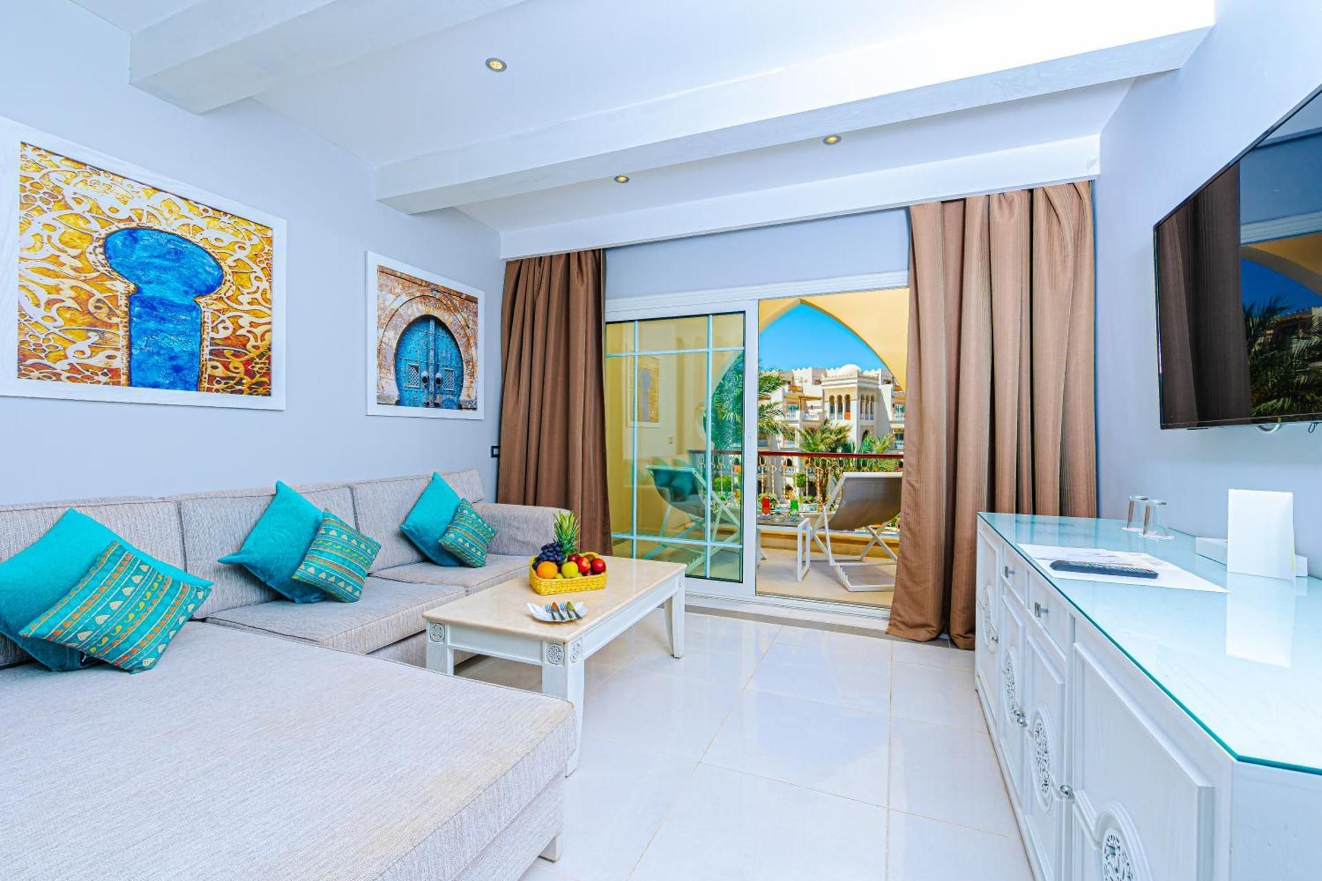 Junior Suite with Partial Sea View - Egyptians and Residents Only