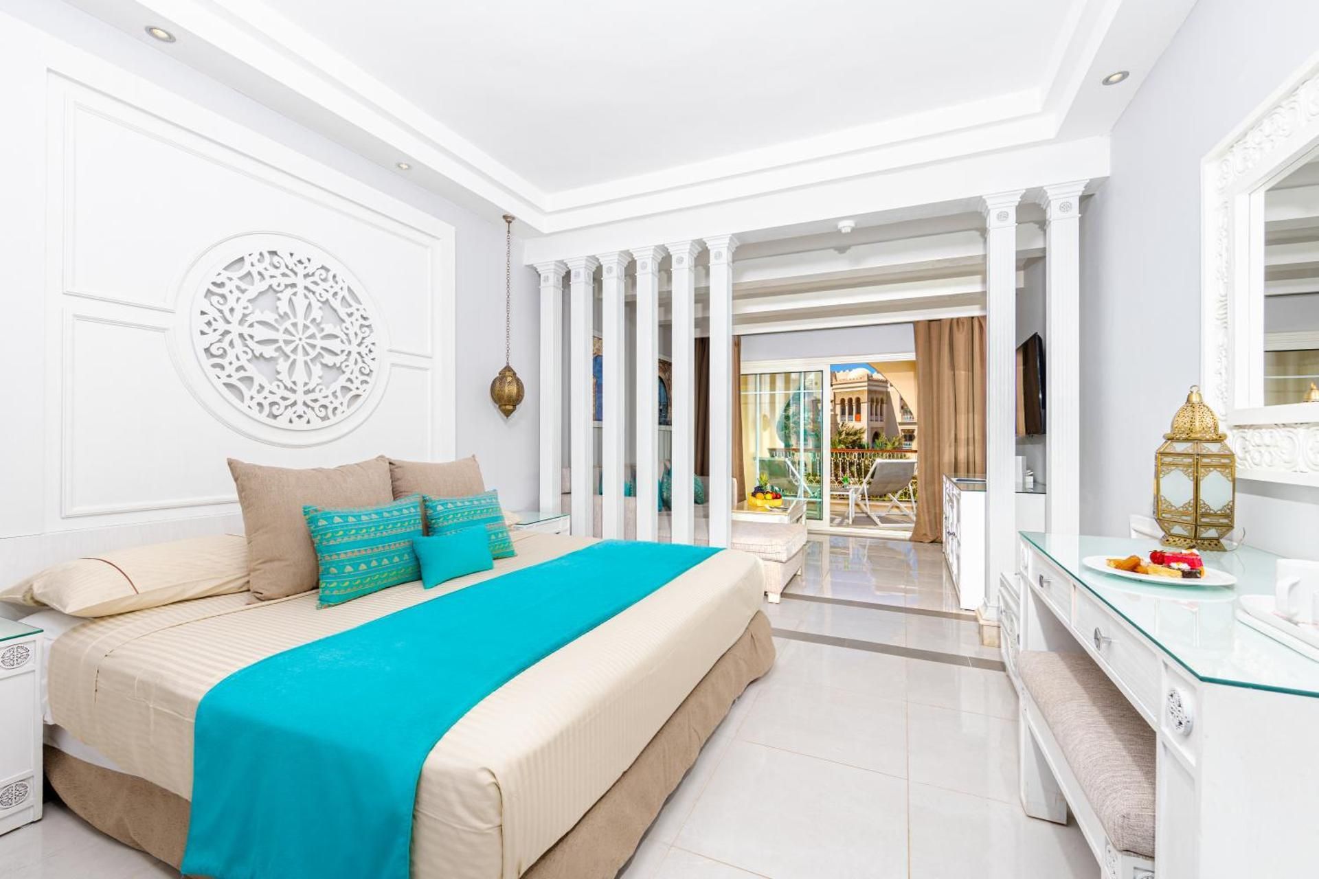 Junior Suite with Partial Sea View - Egyptians and Residents Only