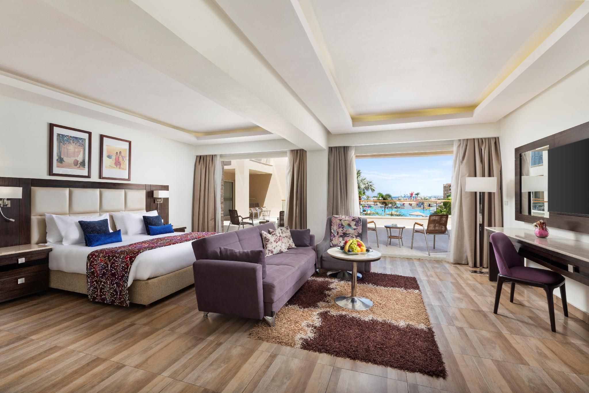Junior Suite Pool View
