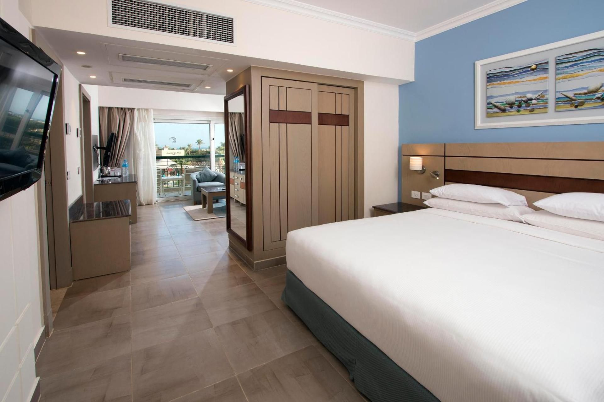 Corner Suite