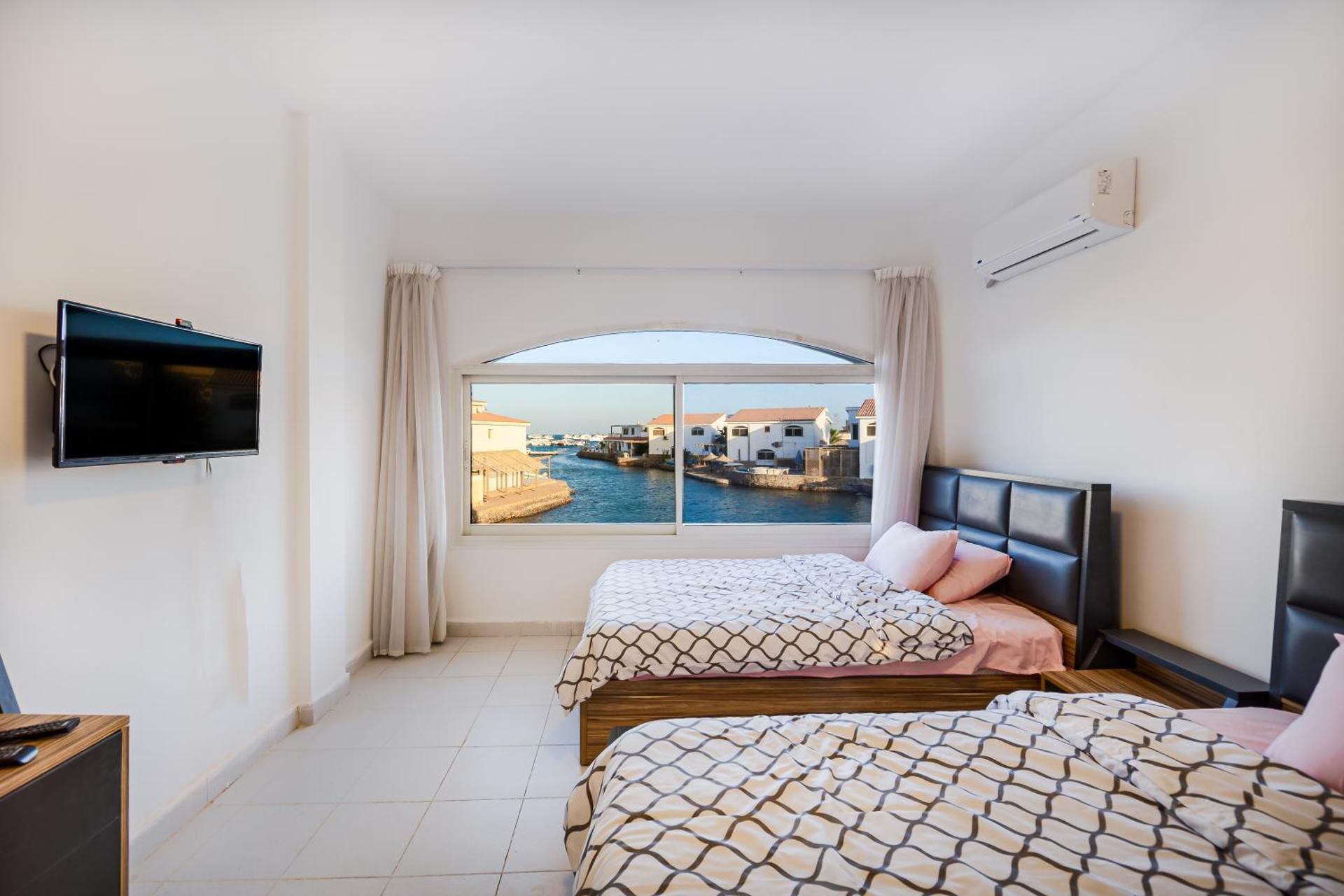 Double or Twin Room with Shared Bathroom