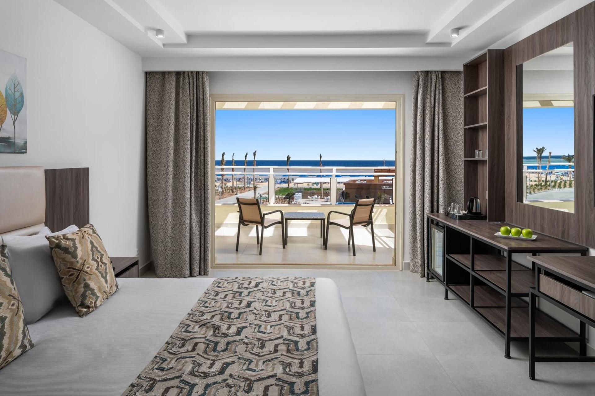Deluxe Double or Twin Room with Sea View