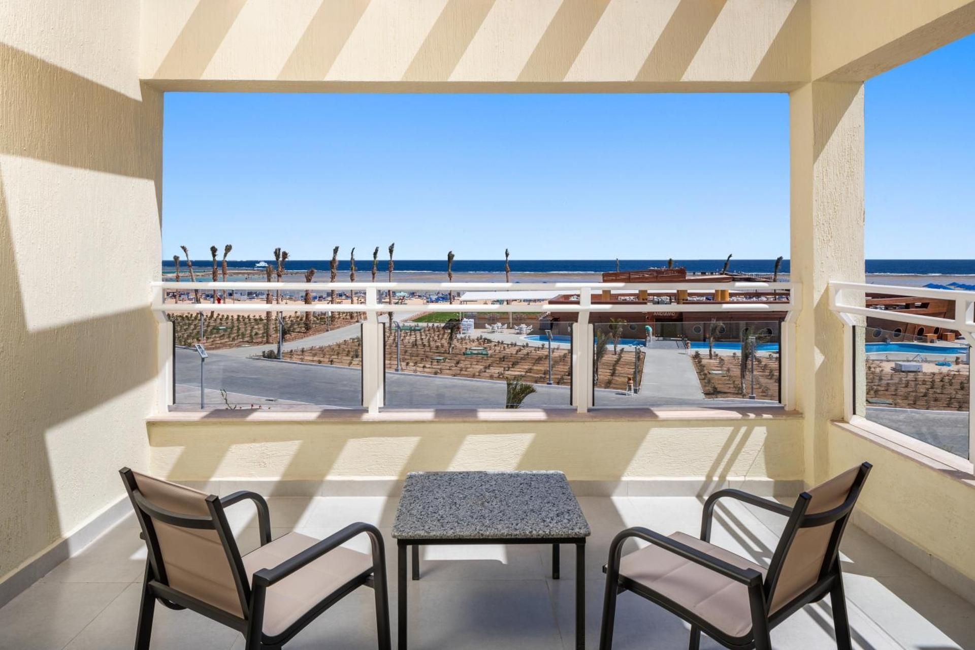 Deluxe Double or Twin Room with Garden View