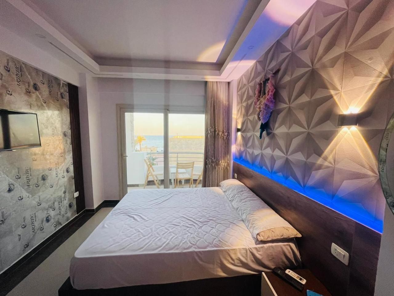 Triple Room with Pool View