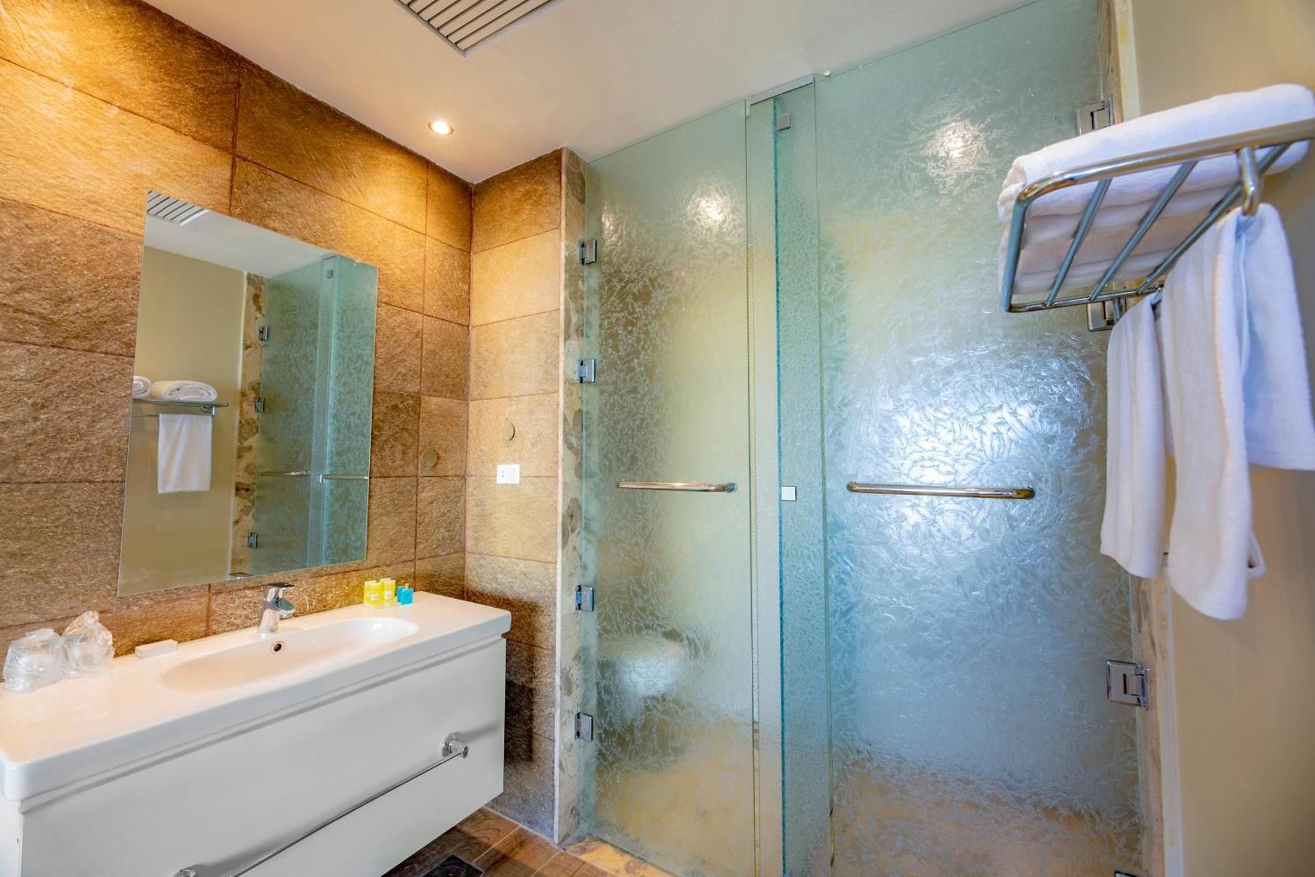 Superior Partial Sea View Room