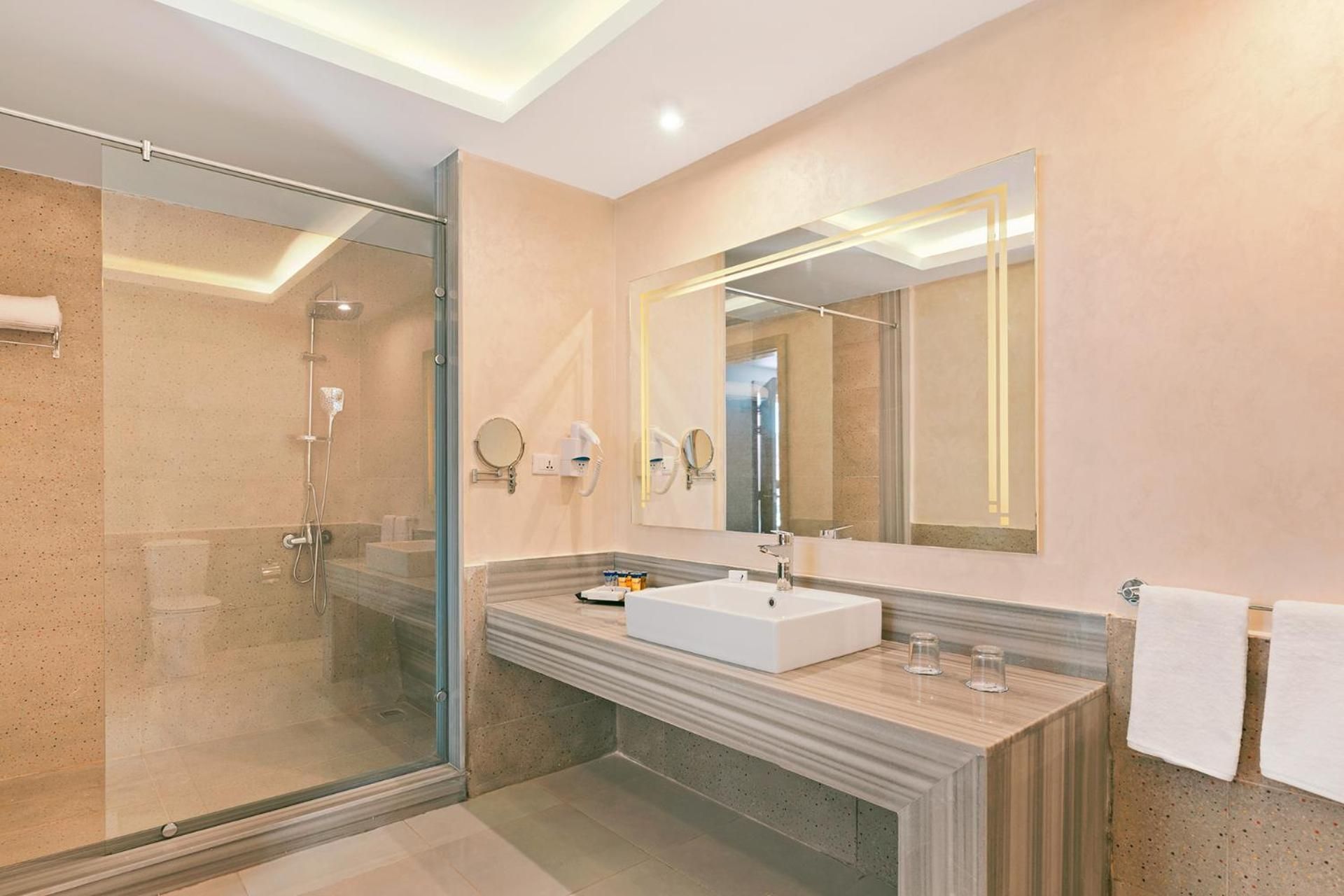 Premium Two-Bedroom Suite (4Adults + 1Child)