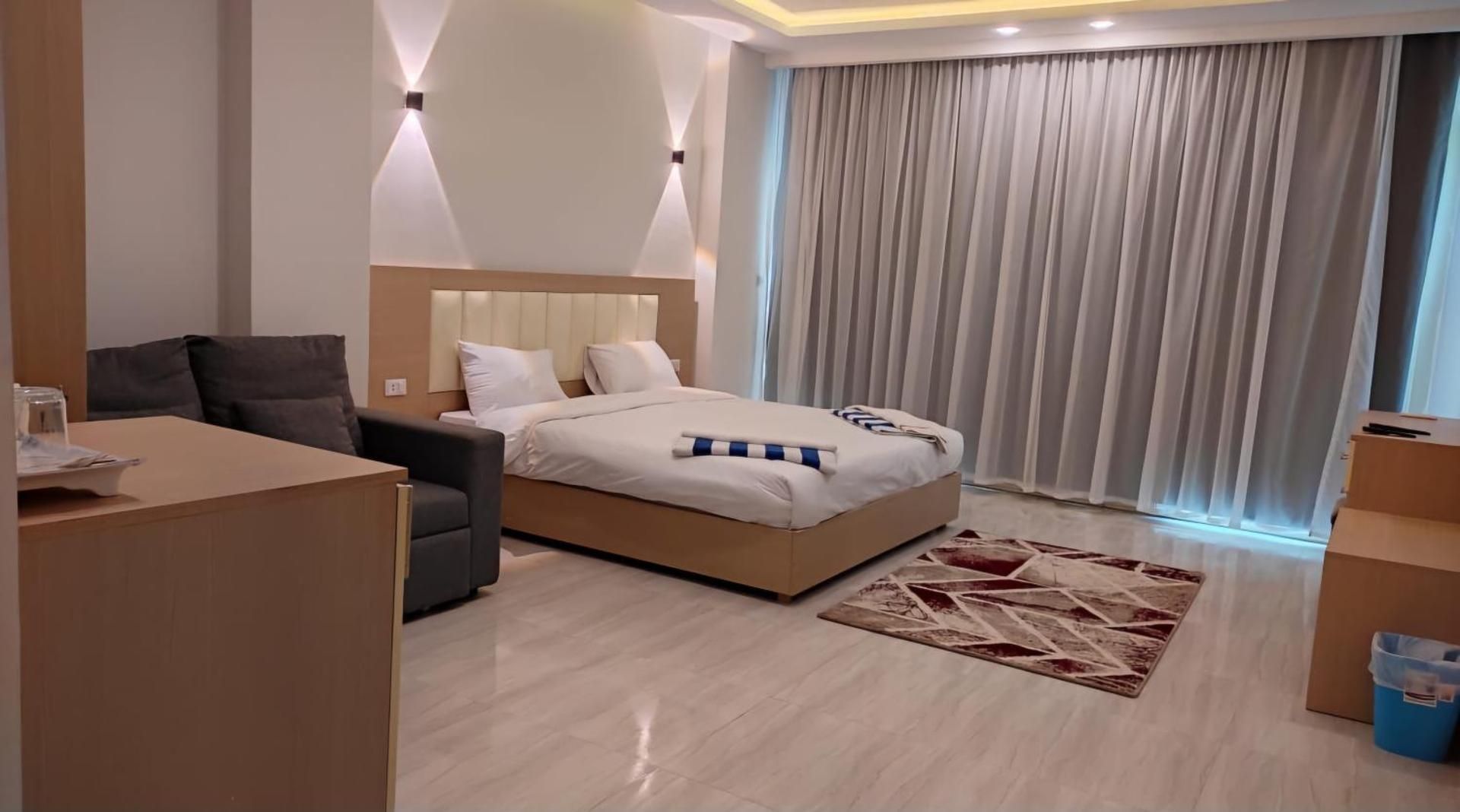 Suite with Pool View