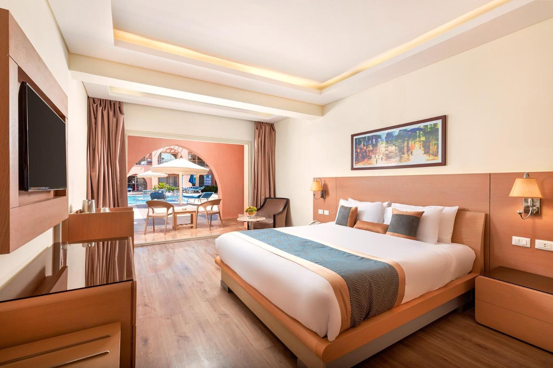 Deluxe Room with Pool View (2 Adults +2 Children)