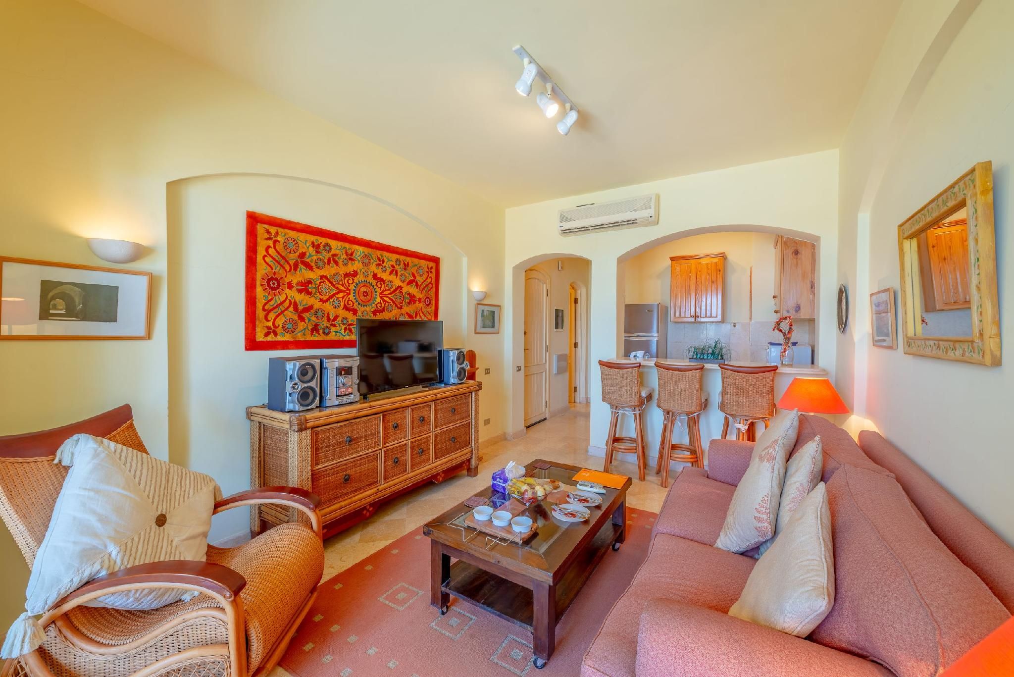 One-Bedroom Apartment