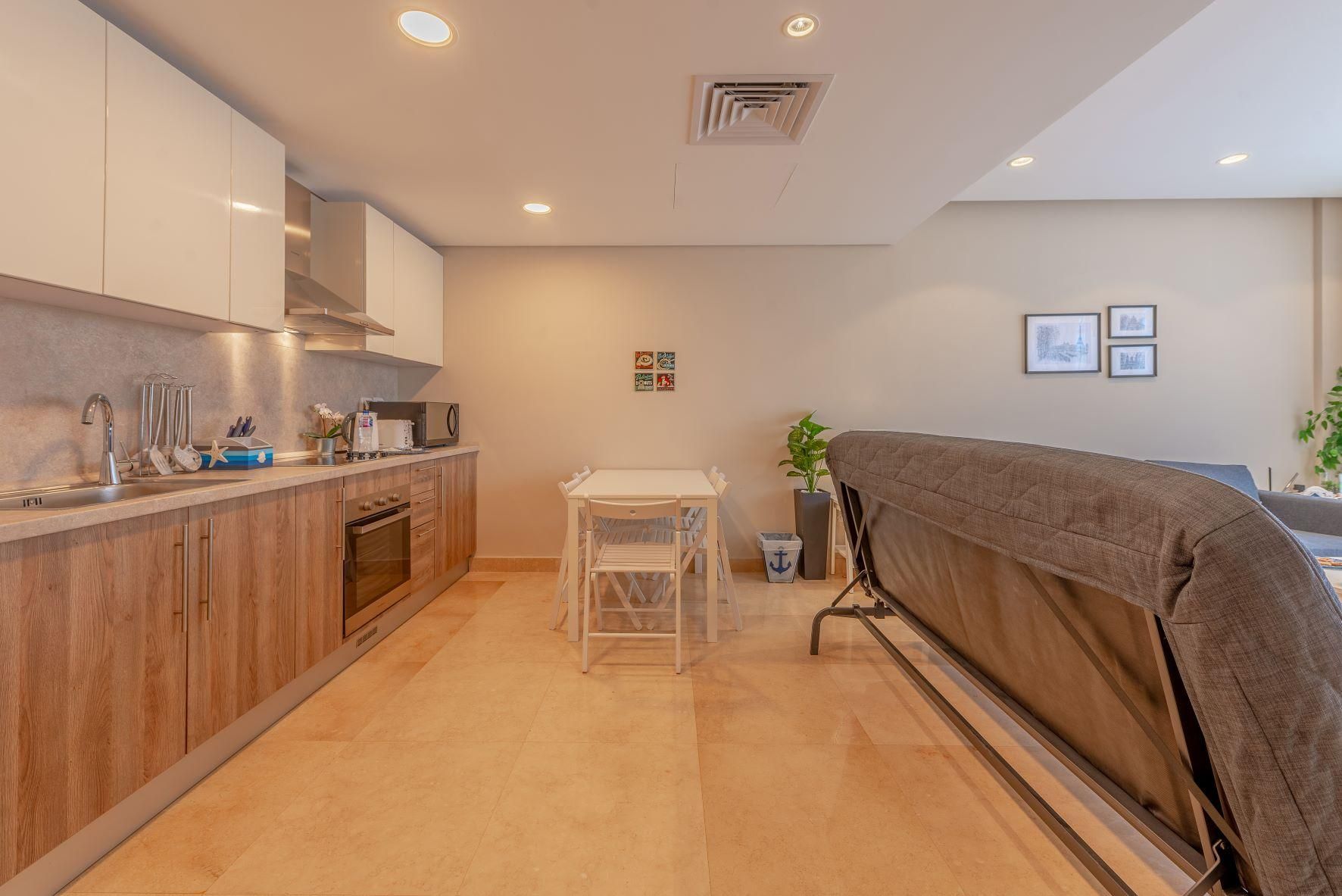 One-Bedroom Apartment