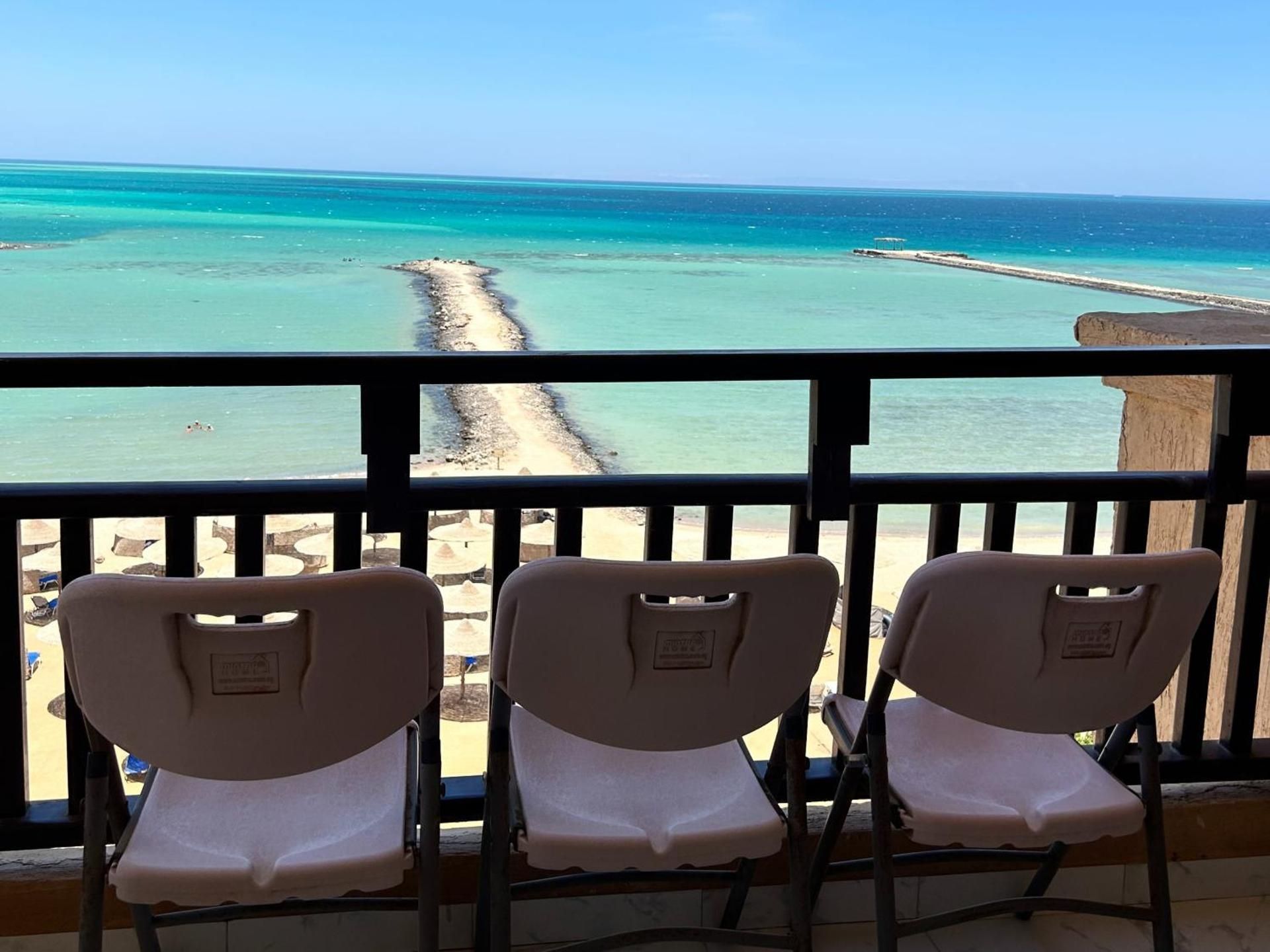 One-Bedroom Apartment with Balcony and Sea View