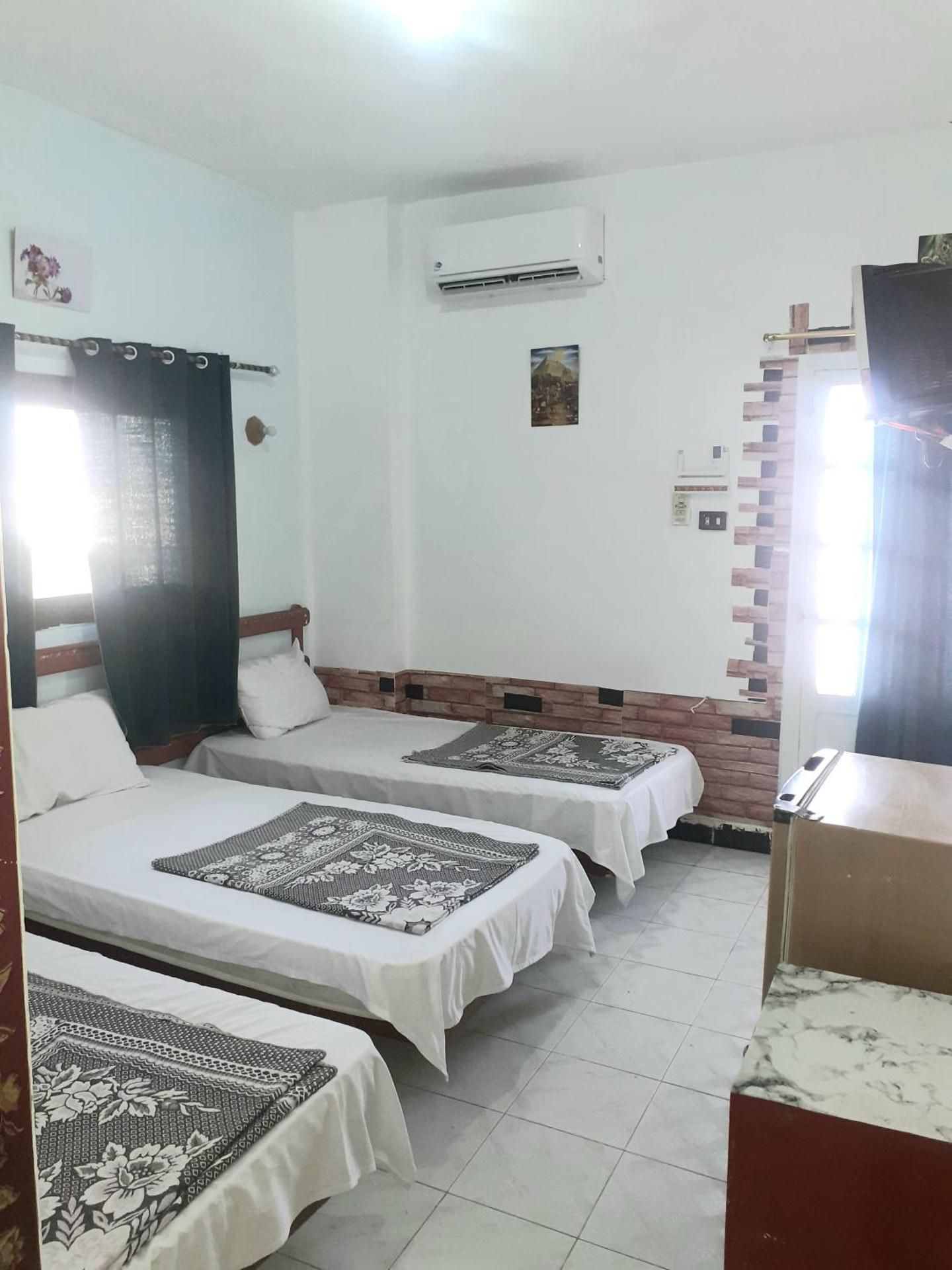 Seasons Hostel