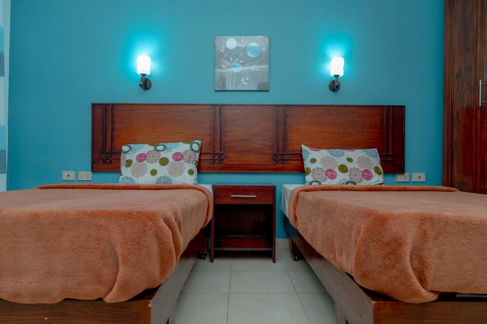 Deluxe Double or Twin Room with Mountain View