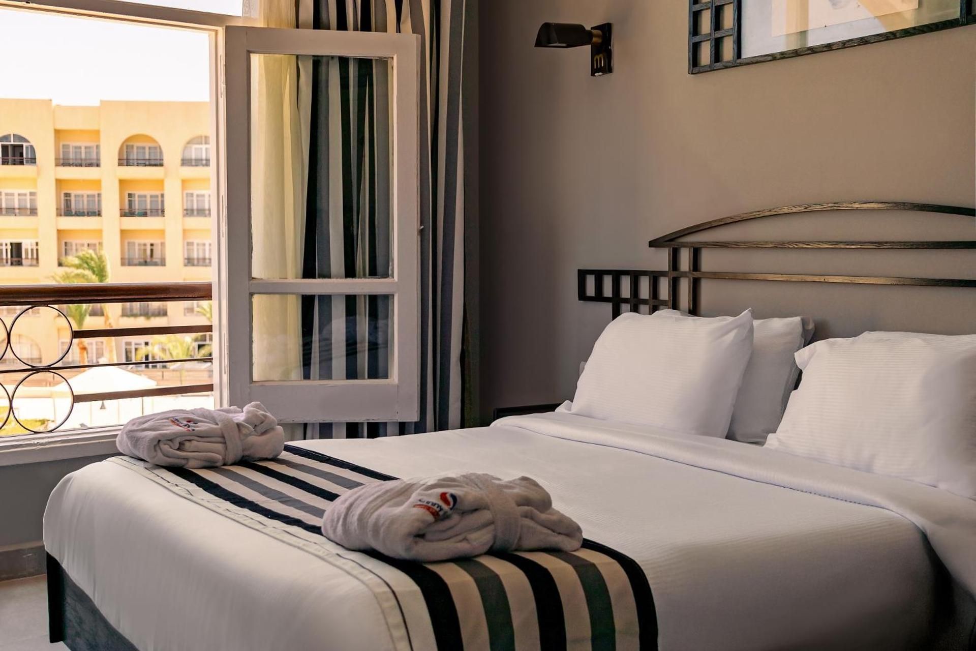One Bedroom Apartment
