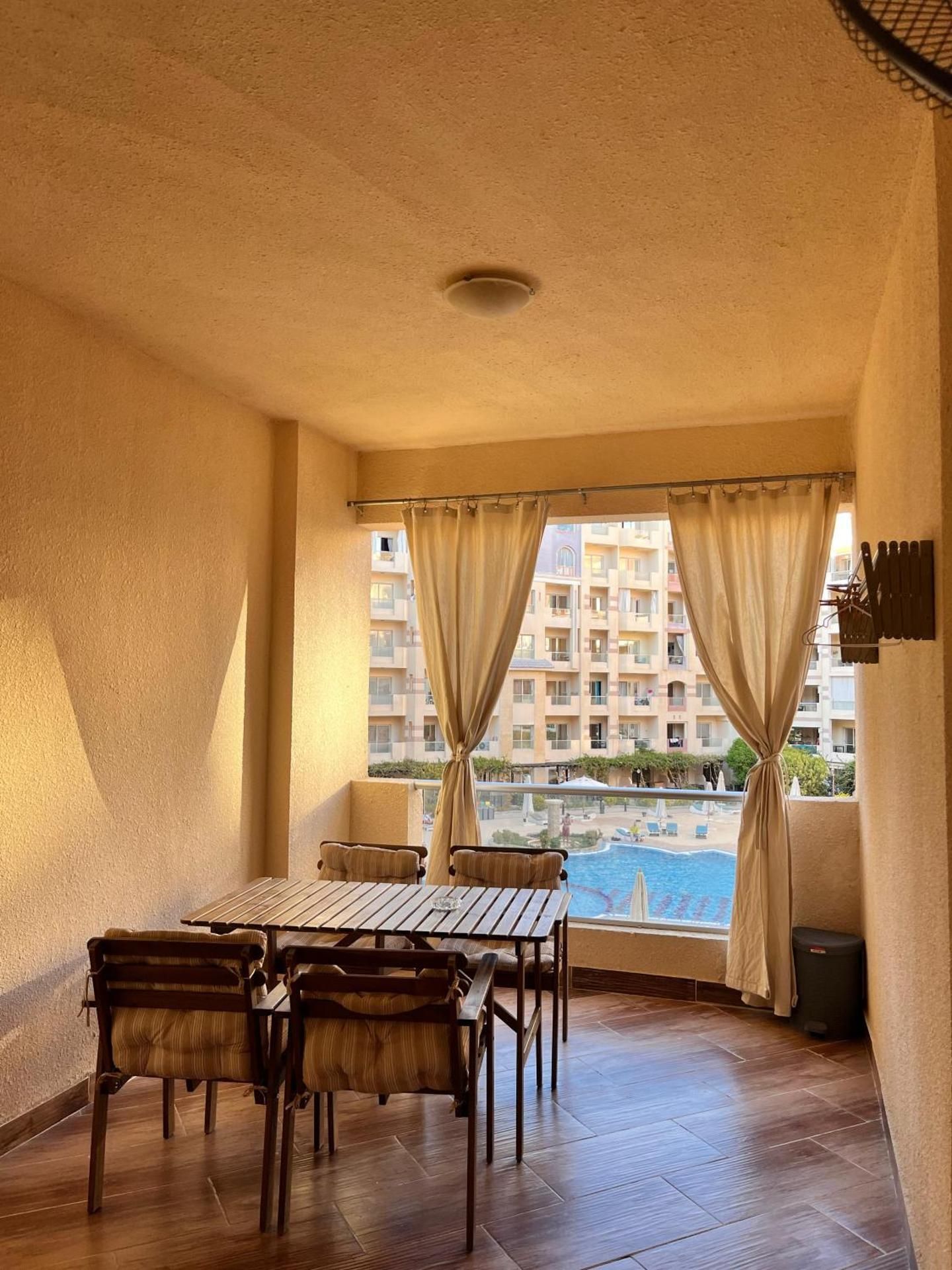Studio Apartment with Balcony