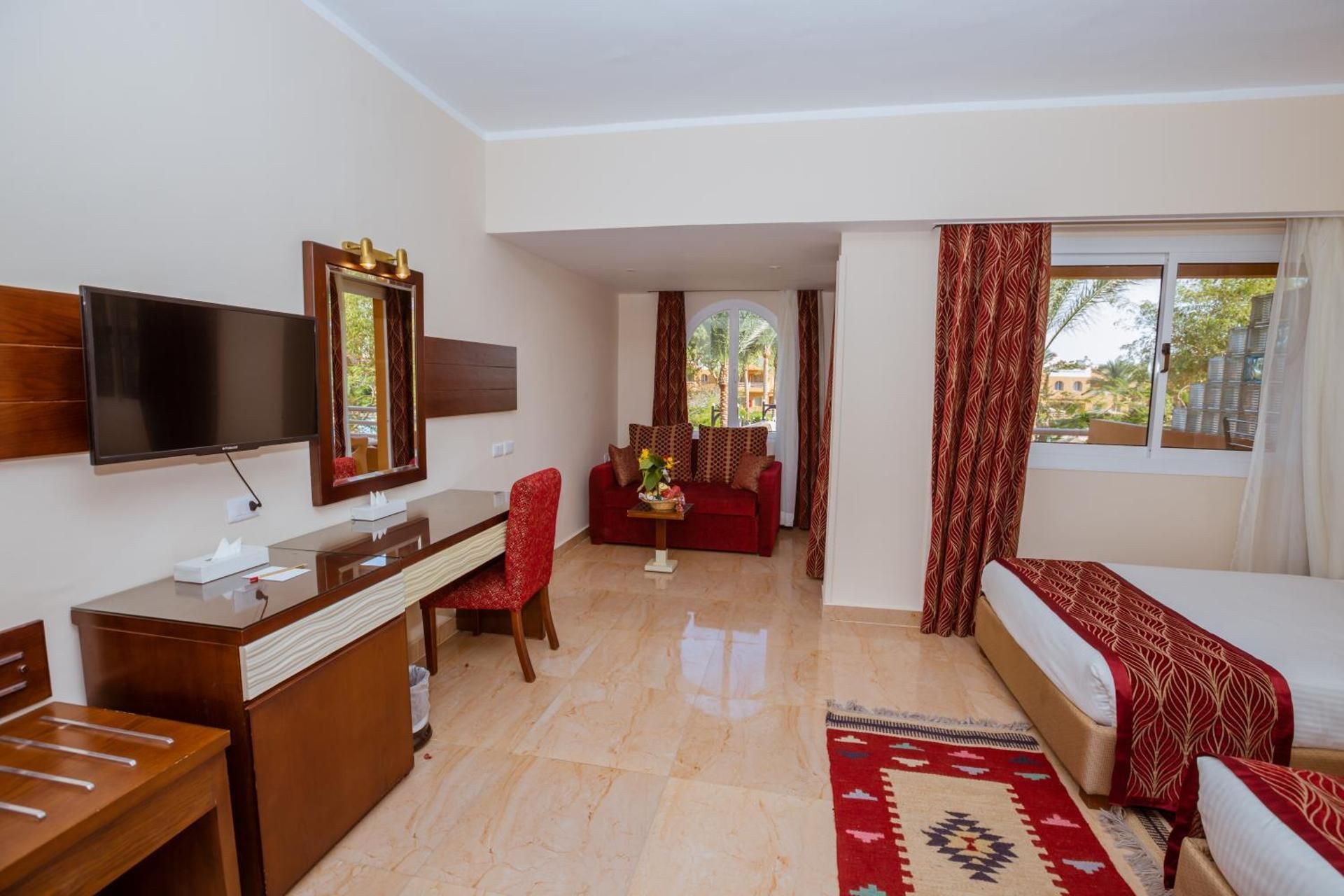 Deluxe Triple Room with Garden or Pool View
