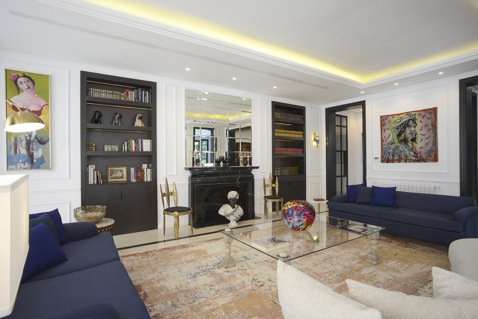 shared lounge/tv area