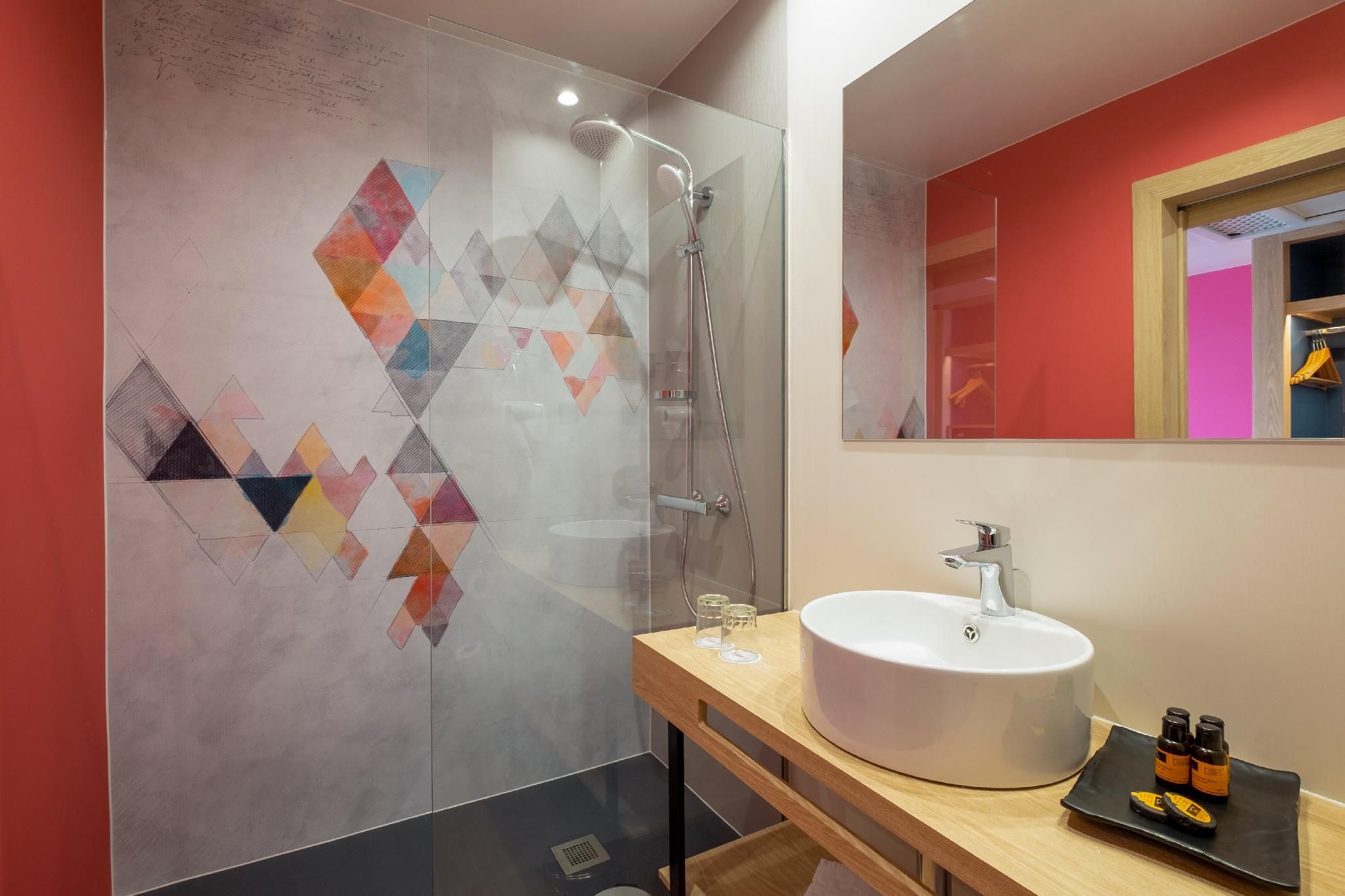 Superior Side Sea View