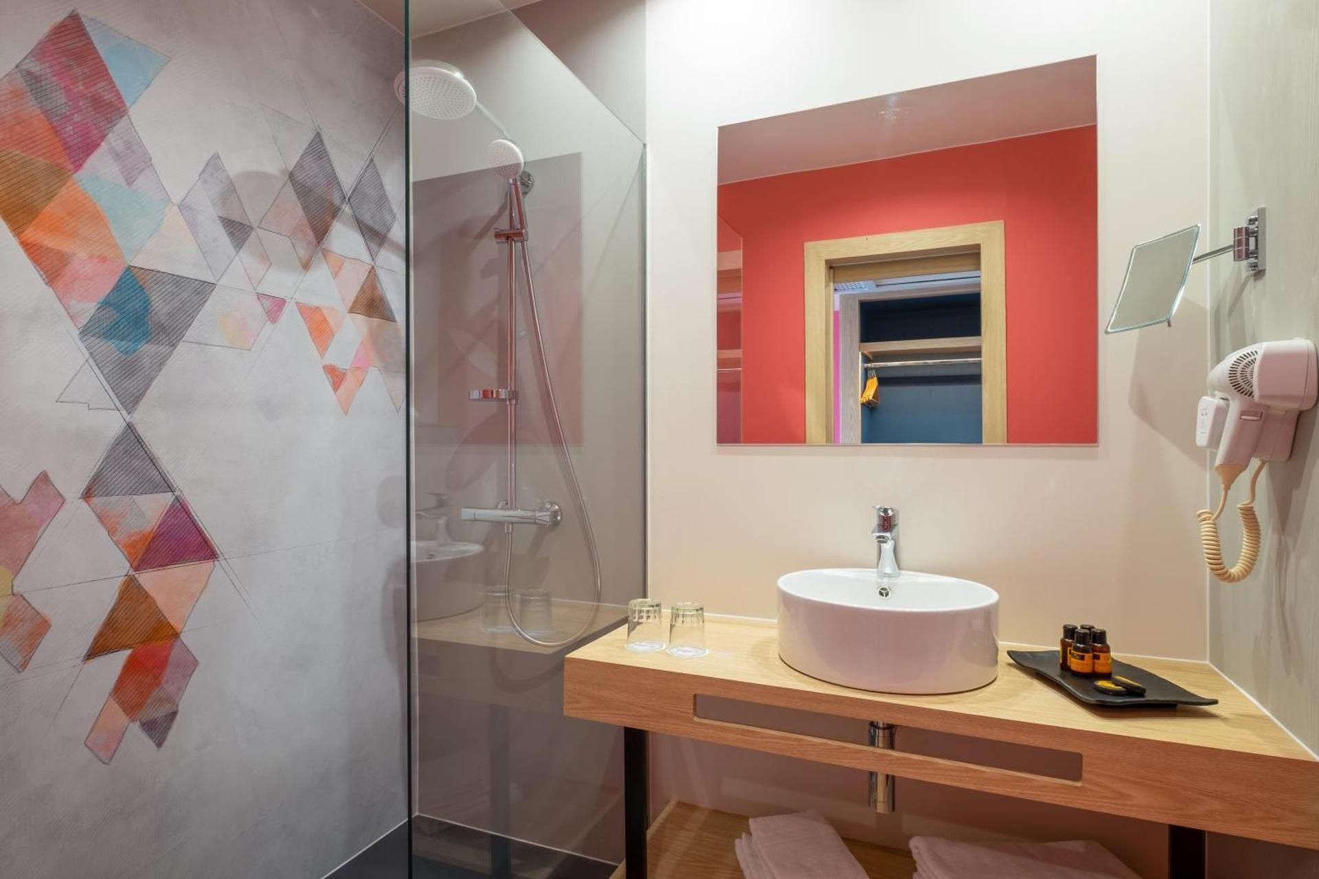 Superior Sea Side View